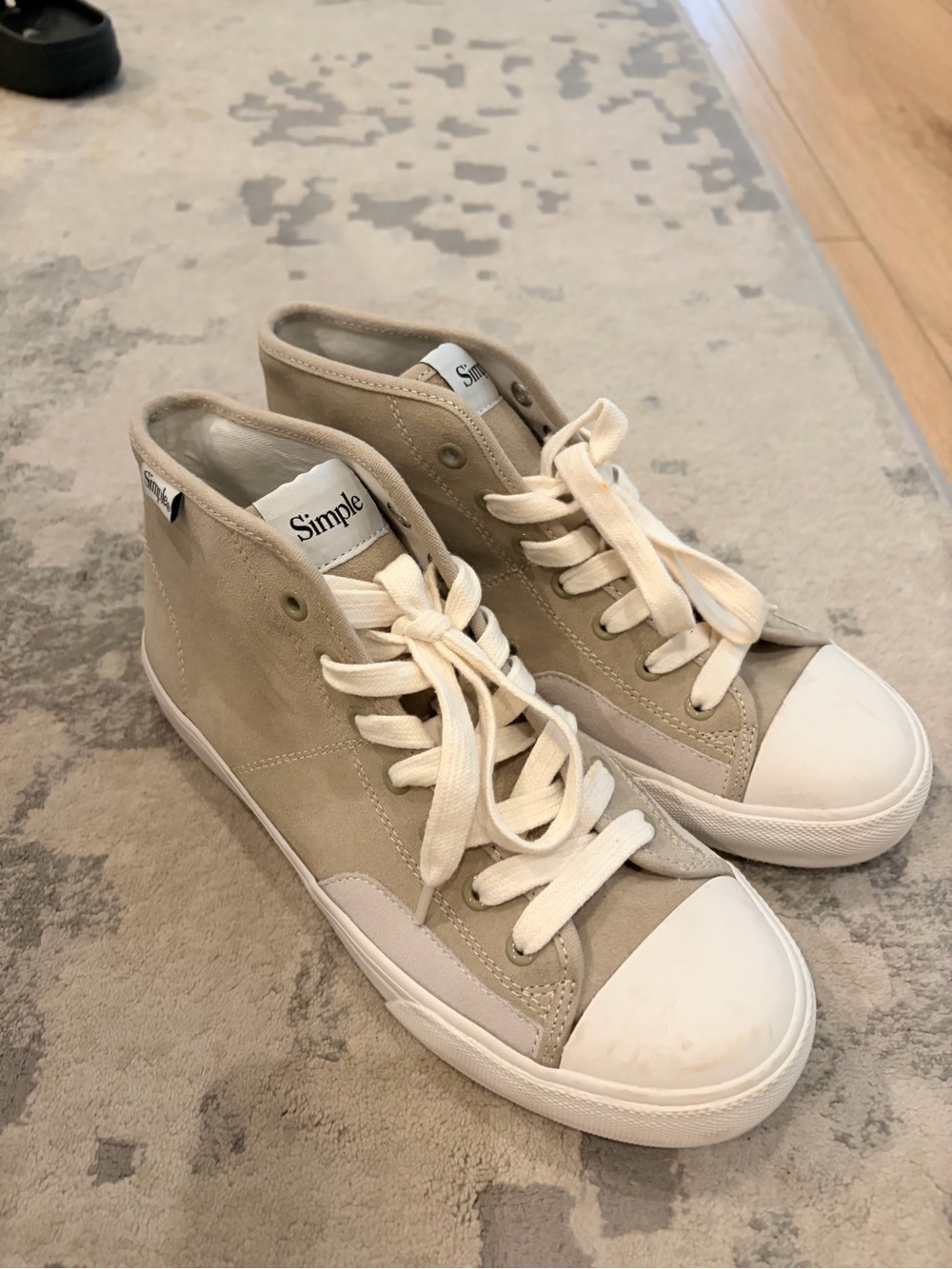 Simple High-Top Sneakers in Beige and Cream (men’s 6.5/womens 8.5)